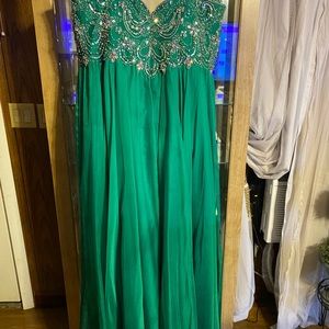 Emerald Green Alyce Gown